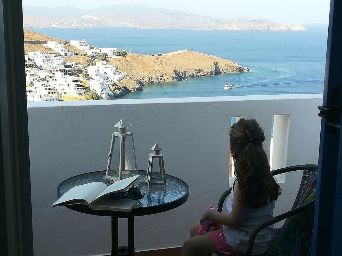 Апартаменты Θέαστρον - Theastron House With Great View In Chora Pera Gyalos Экстерьер фото